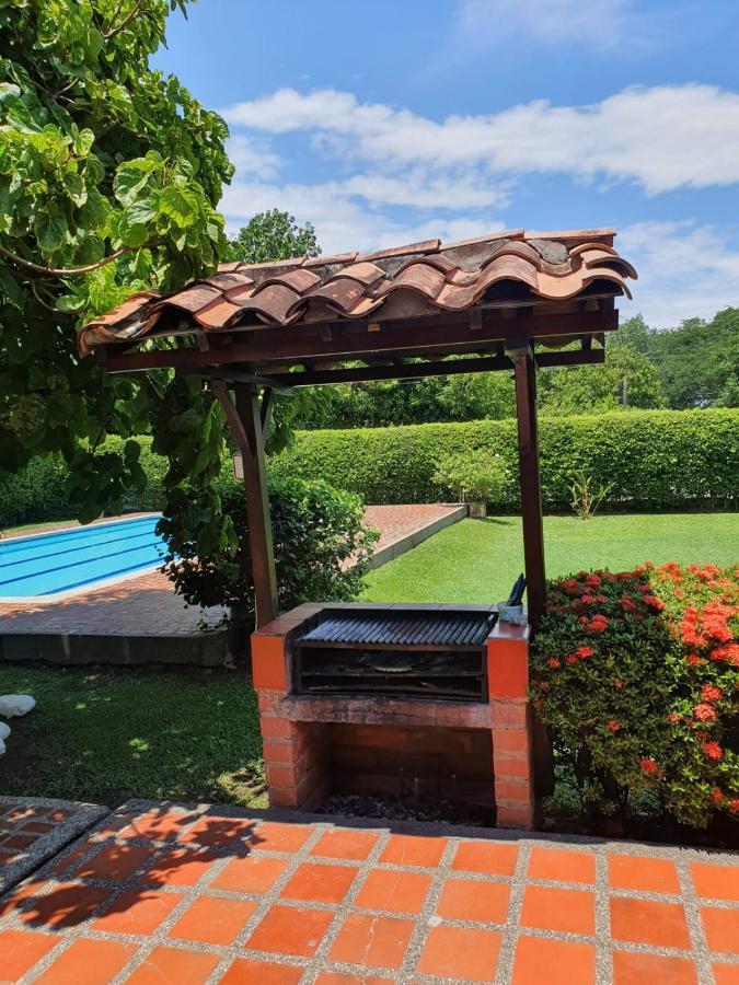 Finca Hacienda El Castillo סנטה פה דה אנטיוקיה מראה חיצוני תמונה